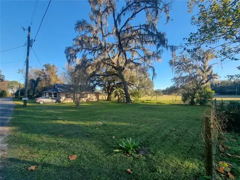 22323 Lake Village Lane Brooksville FL 34601