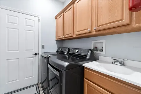 16326 Bridgeglade Lane Lithia FL 33547