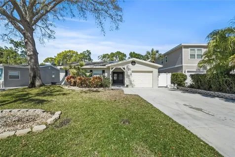 4627 Helena Street NE St Petersburg FL 33703