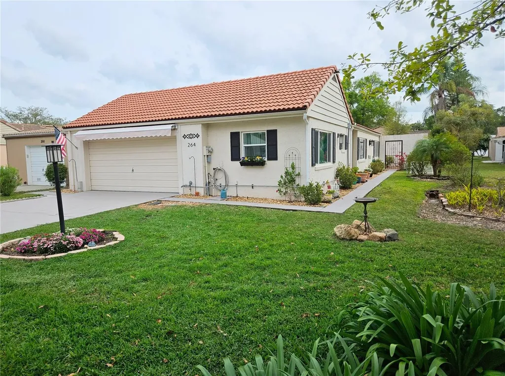 264 Las Flores Winter Haven FL 33884