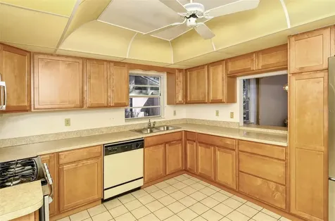 4817 Village Gardens Drive Sarasota FL 34234