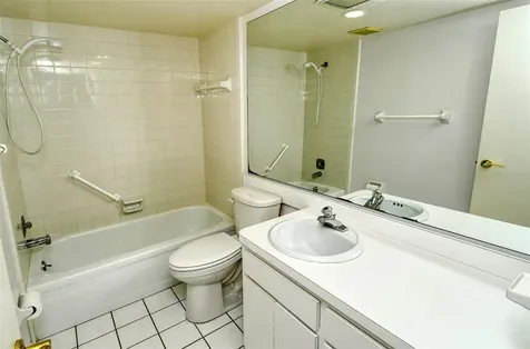 4817 Village Gardens Drive Sarasota FL 34234