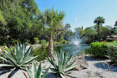 4817 Village Gardens Drive Sarasota FL 34234