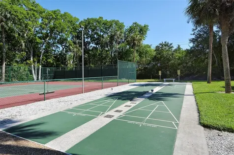 4817 Village Gardens Drive Sarasota FL 34234