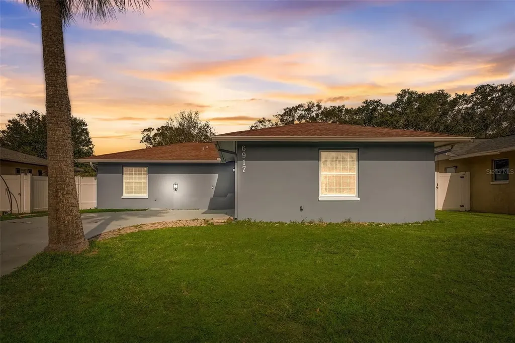 6917 Dunnett Avenue N St Petersburg FL 33709