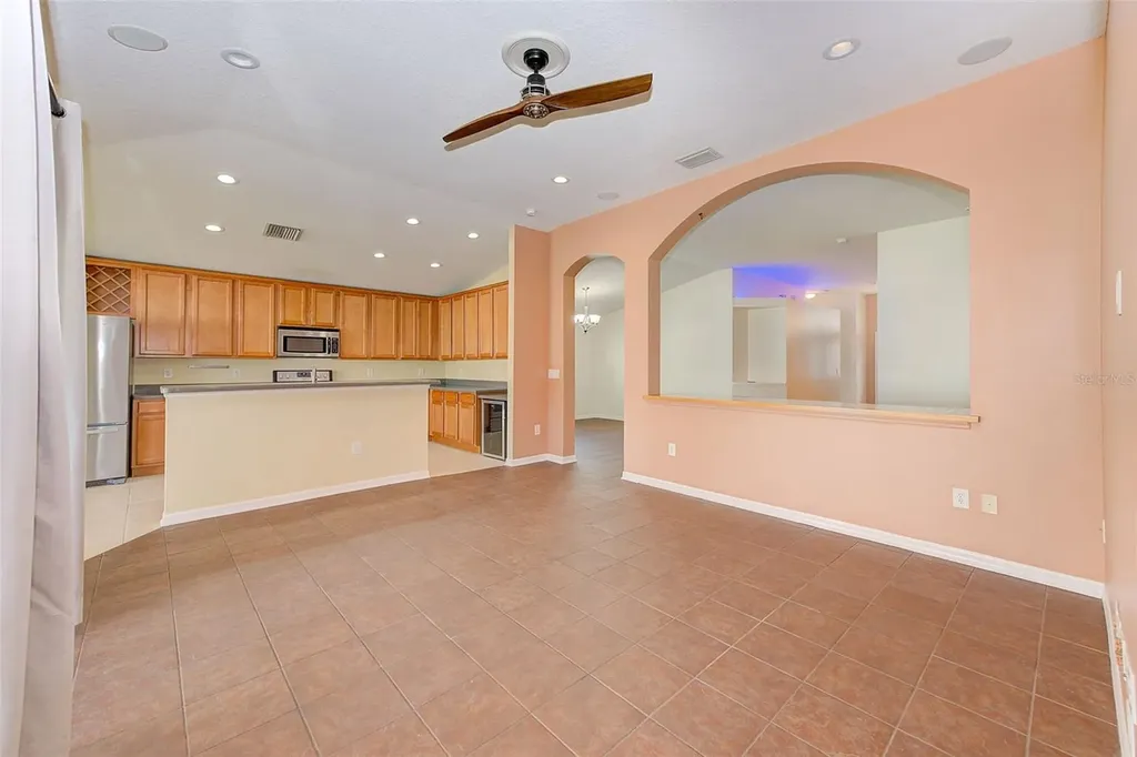 422 Down Pine Drive Seffner FL 33584
