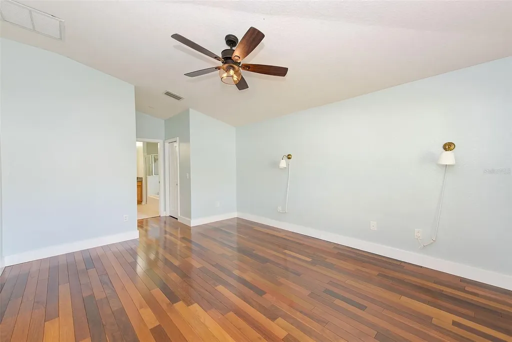 422 Down Pine Drive Seffner FL 33584