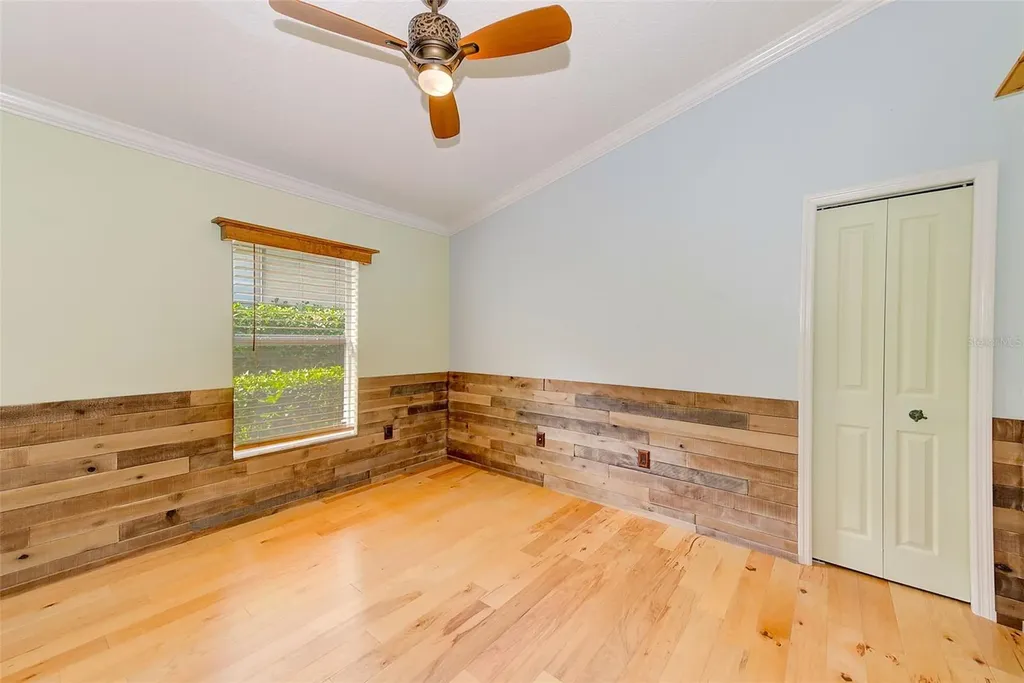 422 Down Pine Drive Seffner FL 33584