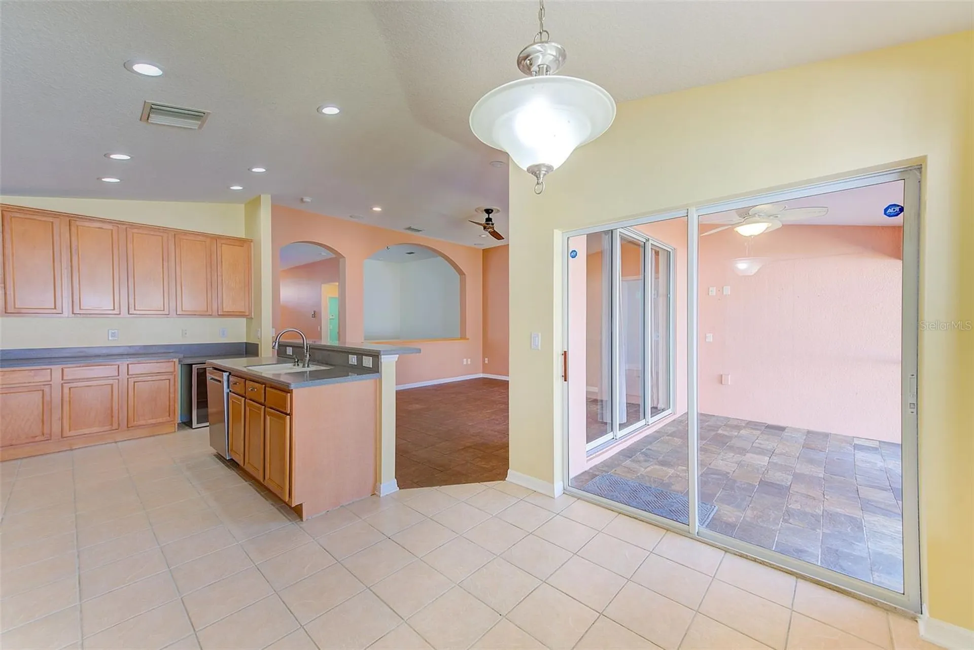 422 Down Pine Drive Seffner FL 33584