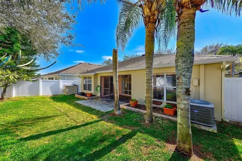 422 Down Pine Drive Seffner FL 33584