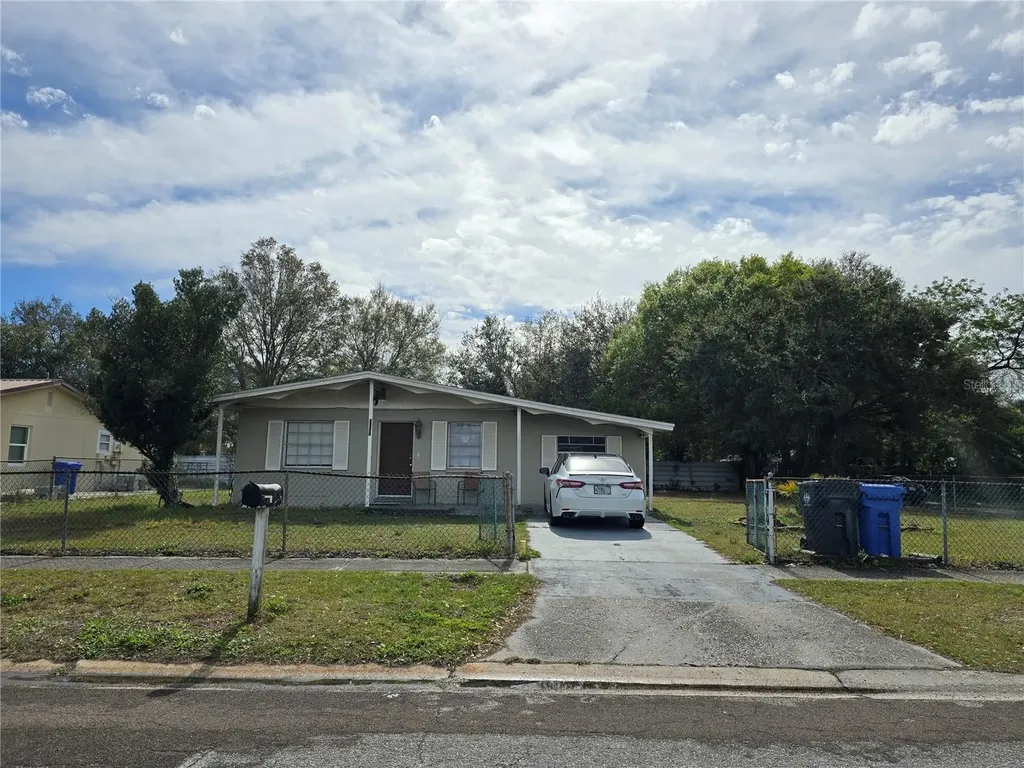 7021 Glenview Drive Tampa FL 33619