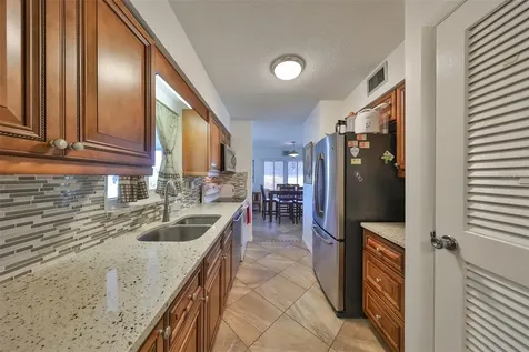 250 Rosery Road NW Largo FL 33770