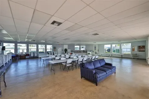 250 Rosery Road NW Largo FL 33770