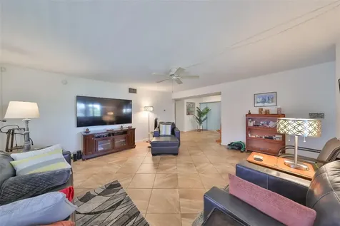 250 Rosery Road NW Largo FL 33770