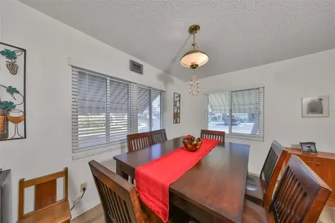 250 Rosery Road NW Largo FL 33770
