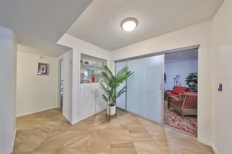 250 Rosery Road NW Largo FL 33770
