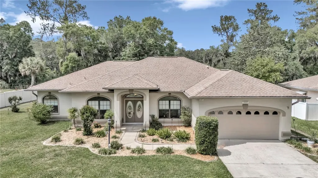 11828 N Bluff Cove Path Dunnellon FL 34434