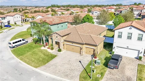 2260 Bella Luna Circle Lakeland FL 33810