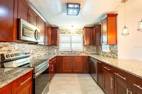 1831 S Betty Lane Clearwater FL 33756