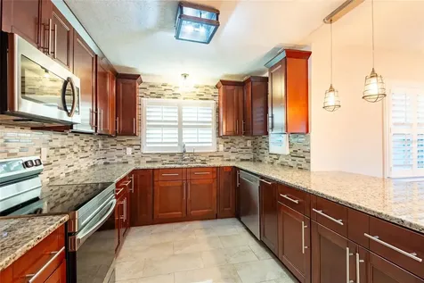 1831 S Betty Lane Clearwater FL 33756