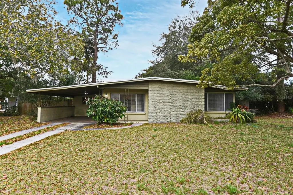 100 W Woodland Drive Sanford FL 32773