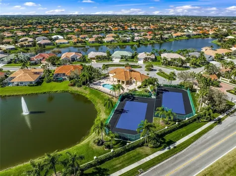 2916 Seasons Boulevard Sarasota FL 34240