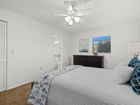 4123 Deerfield Drive Sarasota FL 34233