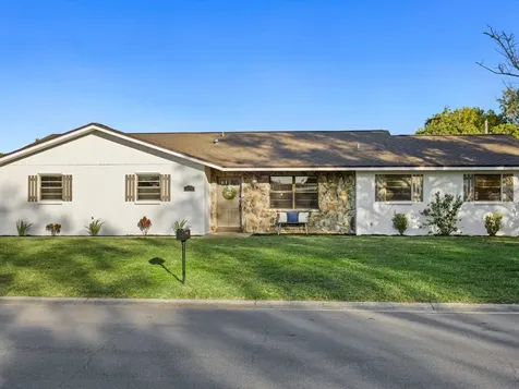 4123 Deerfield Drive Sarasota FL 34233
