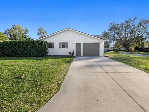 4123 Deerfield Drive Sarasota FL 34233