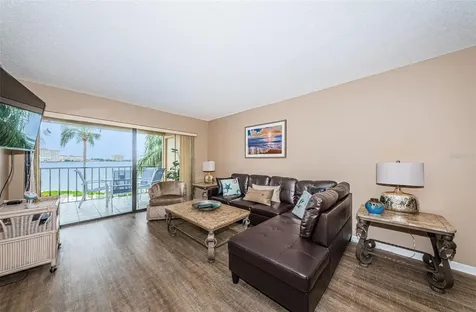 6322 Palma Del Mar Boulevard S St Petersburg FL 33715