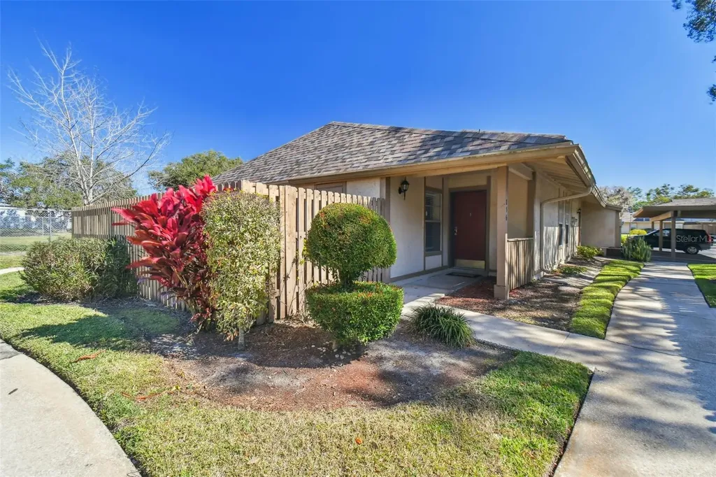 856 Creekway Court Brandon FL 33511