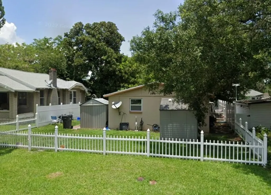 3919 40th Avenue N St Petersburg FL 33714