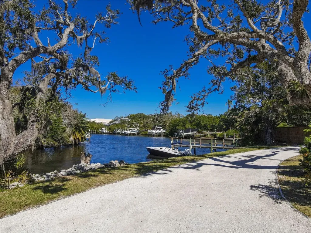 2414 Portland Street Sarasota FL 34231