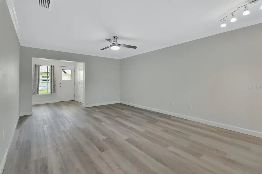 217 N Hill Avenue Deland FL 32724