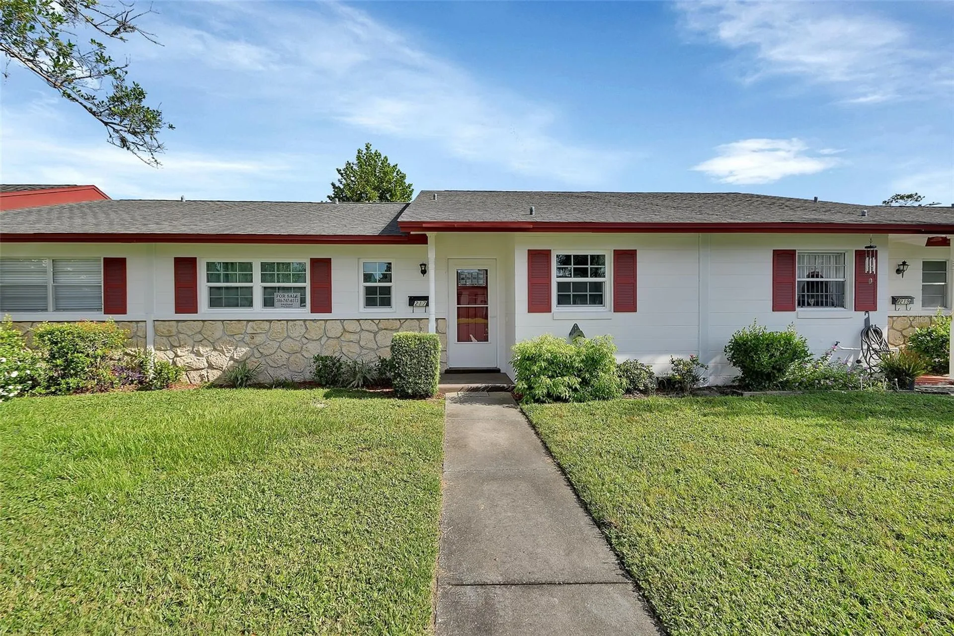 217 N Hill Avenue Deland FL 32724