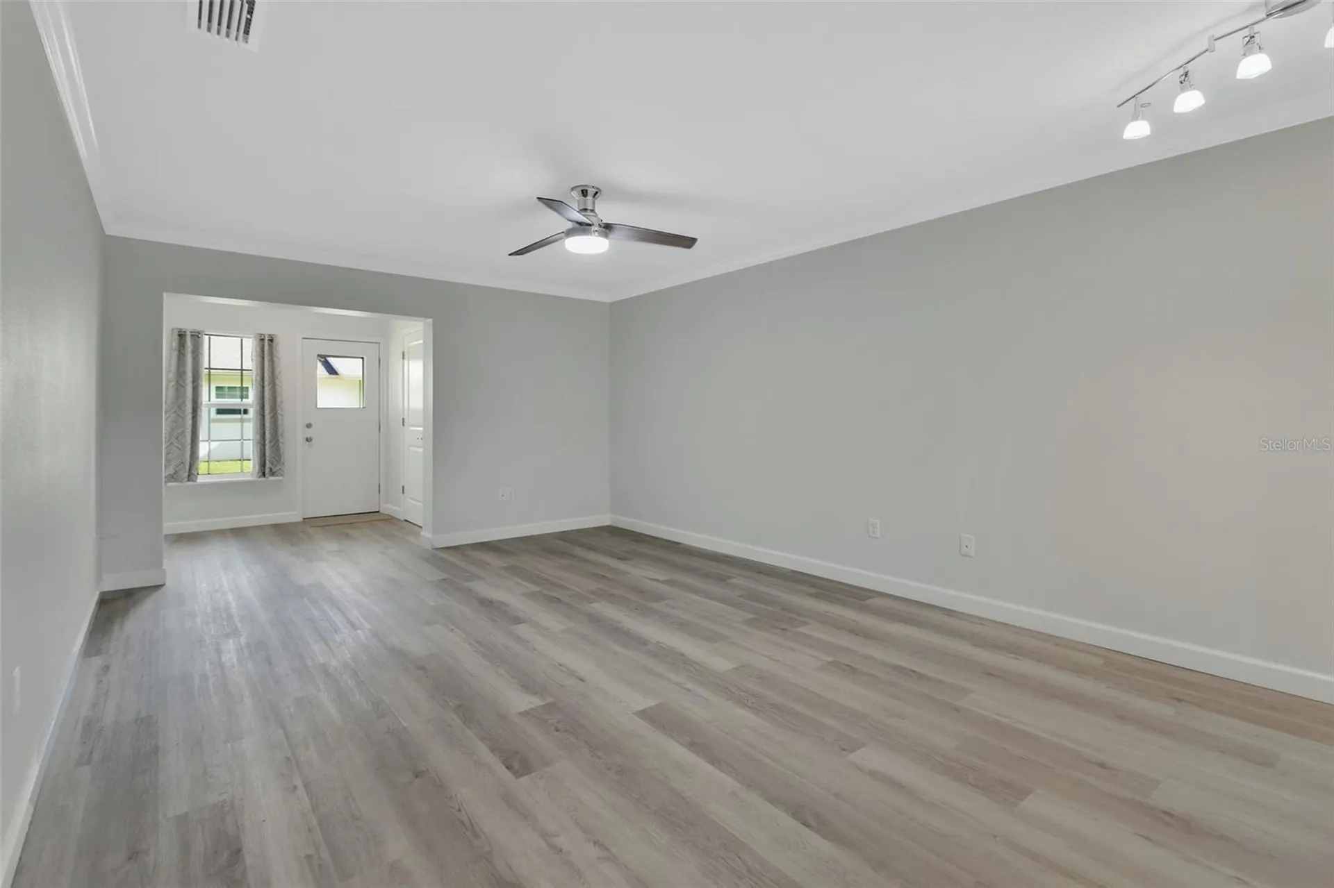 217 N Hill Avenue Deland FL 32724
