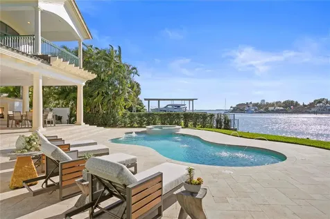 109 Bay Point Drive NE St Petersburg FL 33704