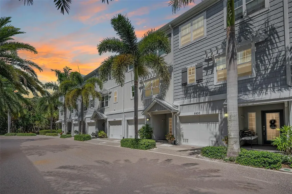 5930 Anchorage Way S St Petersburg FL 33712