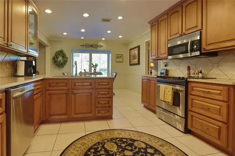 416 Montrose Avenue Temple Terrace FL 33617