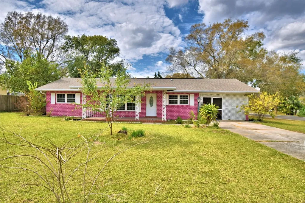 1900 S 9th Street Haines City FL 33844