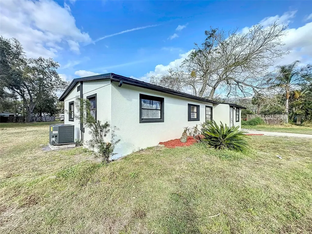 1220 E Airport Boulevard Sanford FL 32773