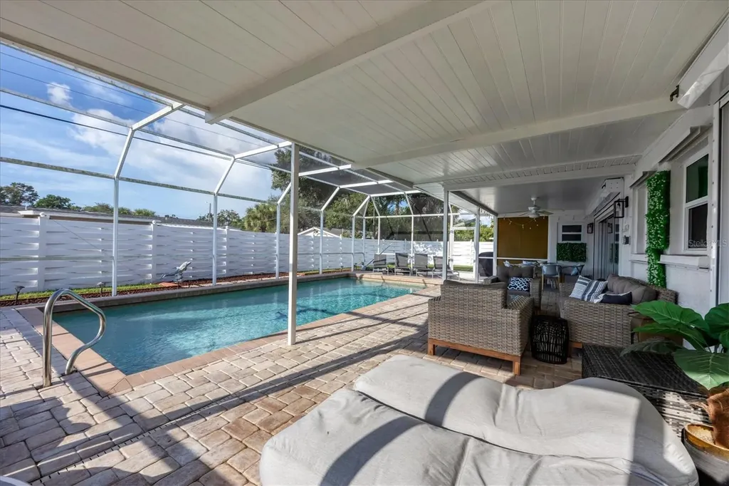 3126 Bougainvillea Street Sarasota FL 34239