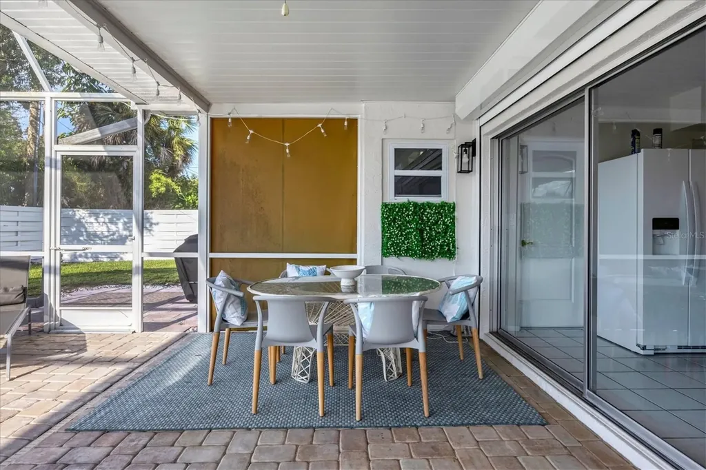 3126 Bougainvillea Street Sarasota FL 34239