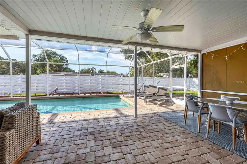 3126 Bougainvillea Street Sarasota FL 34239