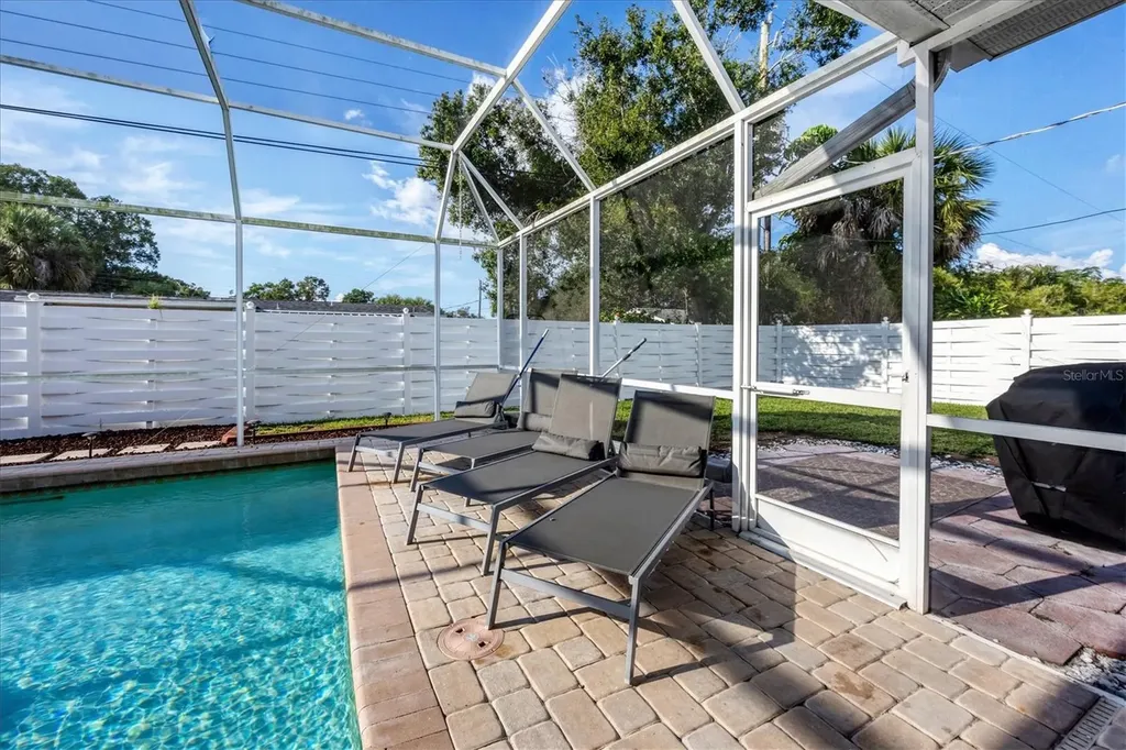 3126 Bougainvillea Street Sarasota FL 34239