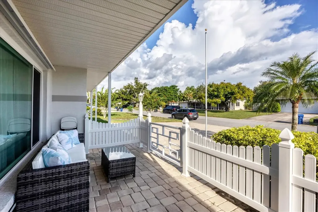 3126 Bougainvillea Street Sarasota FL 34239