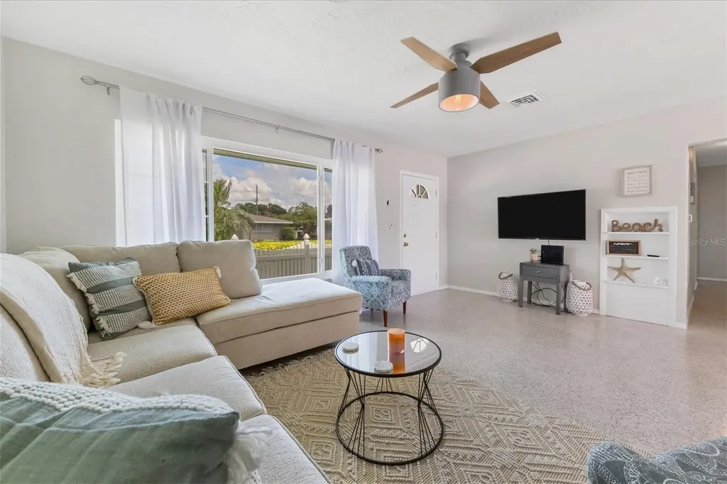 3126 Bougainvillea Street Sarasota FL 34239