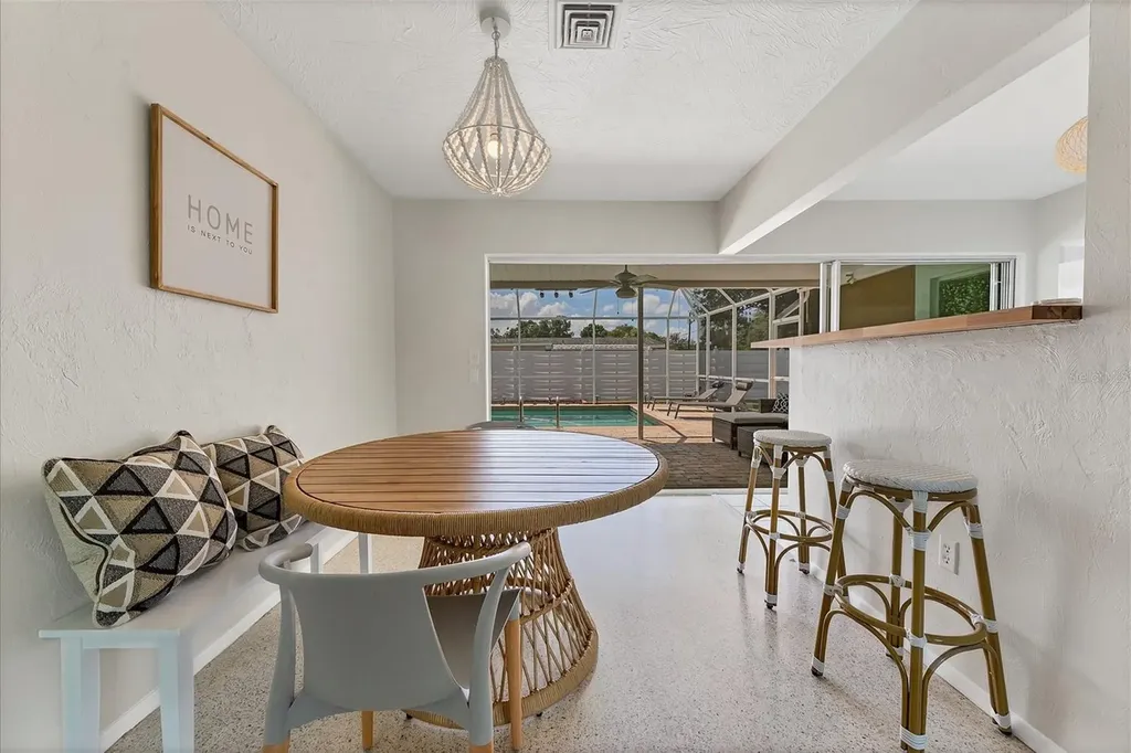 3126 Bougainvillea Street Sarasota FL 34239