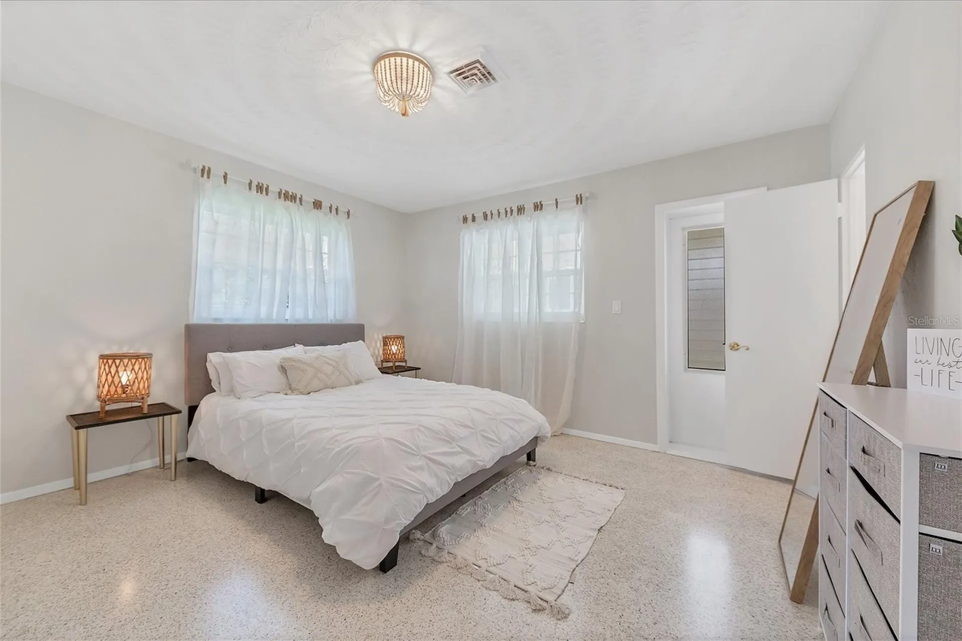 3126 Bougainvillea Street Sarasota FL 34239