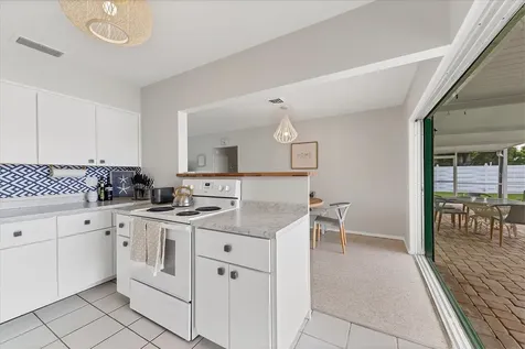 3126 Bougainvillea Street Sarasota FL 34239